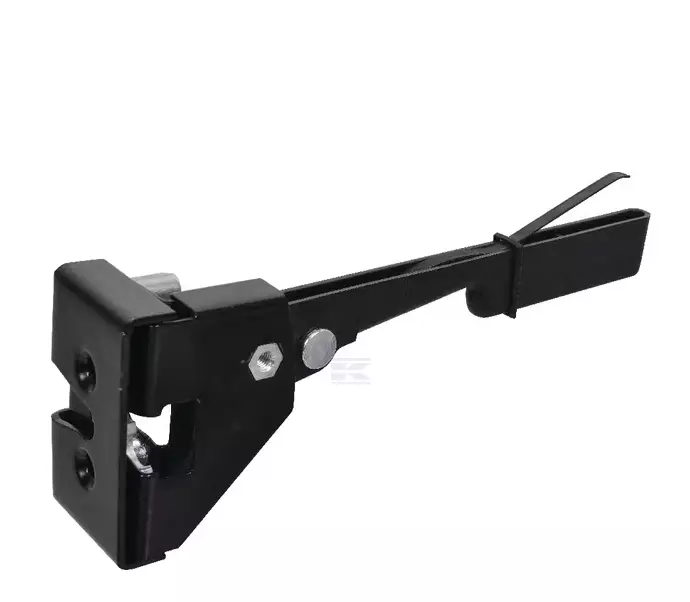 Oven lukko oikea Massey Ferguson - Ohjaamo ja kori - 3804662M1 - 1