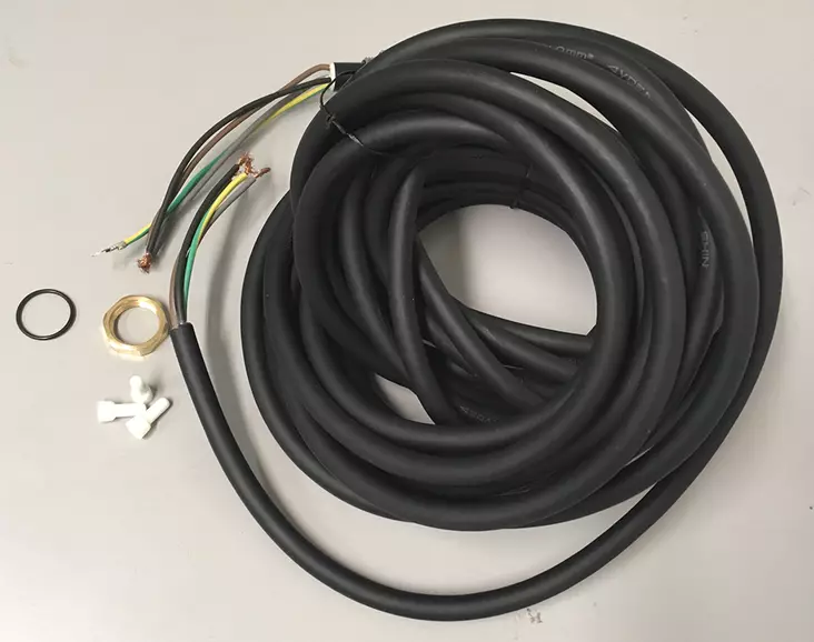 Uppopumpun sähkökaapeli läpiviennillä - Muut LVI-tarvikkeet - 8010583577594 - 1