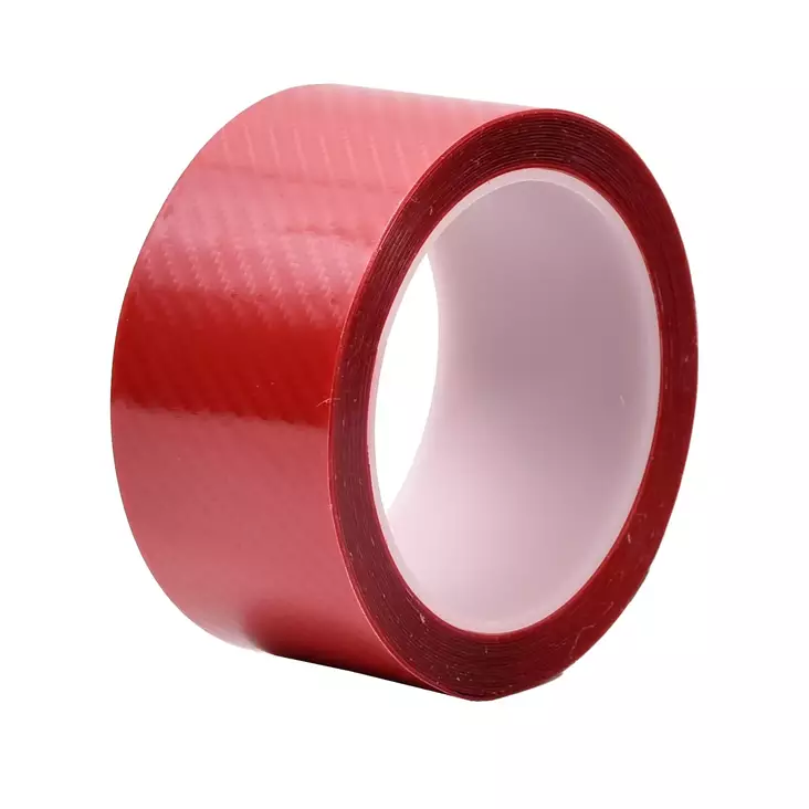 Hiilikuitukuvioinen vinyyliteippi 50 mm x 5 m punainen - Teipit - 6438152023235 - 1