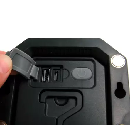 Berg Työvalo ladattava SMD LED 2000lm paneeli, powerbank - Työmaavalaisimet - 6418536033906 - 2