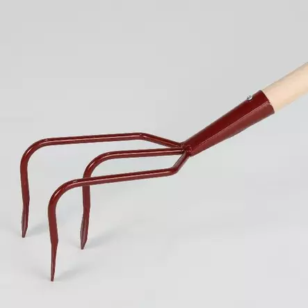 Kolmipiikkihara puuvarrella - Haravat, möyhentimet - 7317087195288 - 1