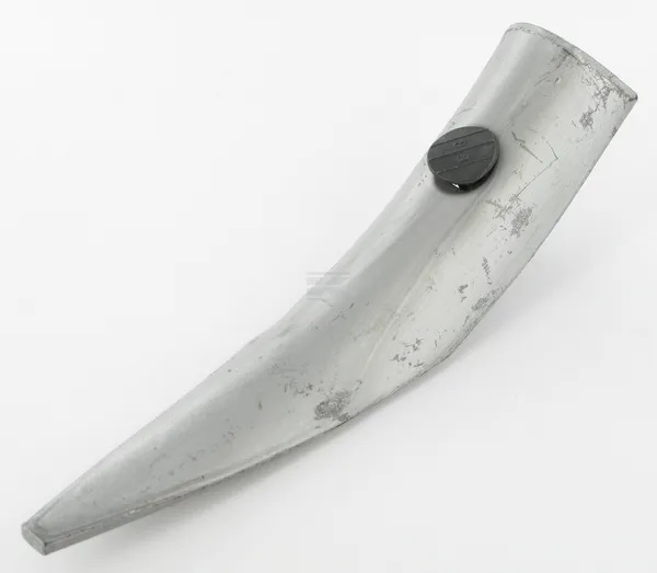 Kultivaattorin kärki + pultti - Maanmuokkaustarvikkeet - 105000488 - 1