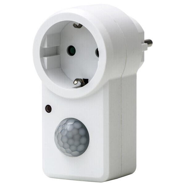 Pistorasia PIR-liiketunnistimella ja hämäräkytkimellä - Rasiat ja pistokkeet - 6435200258878 - 1