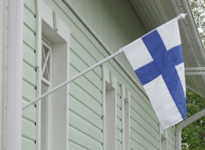 Suomen lippu seinään 70 x 45 cm - Lelut - 6410410149468 - 1