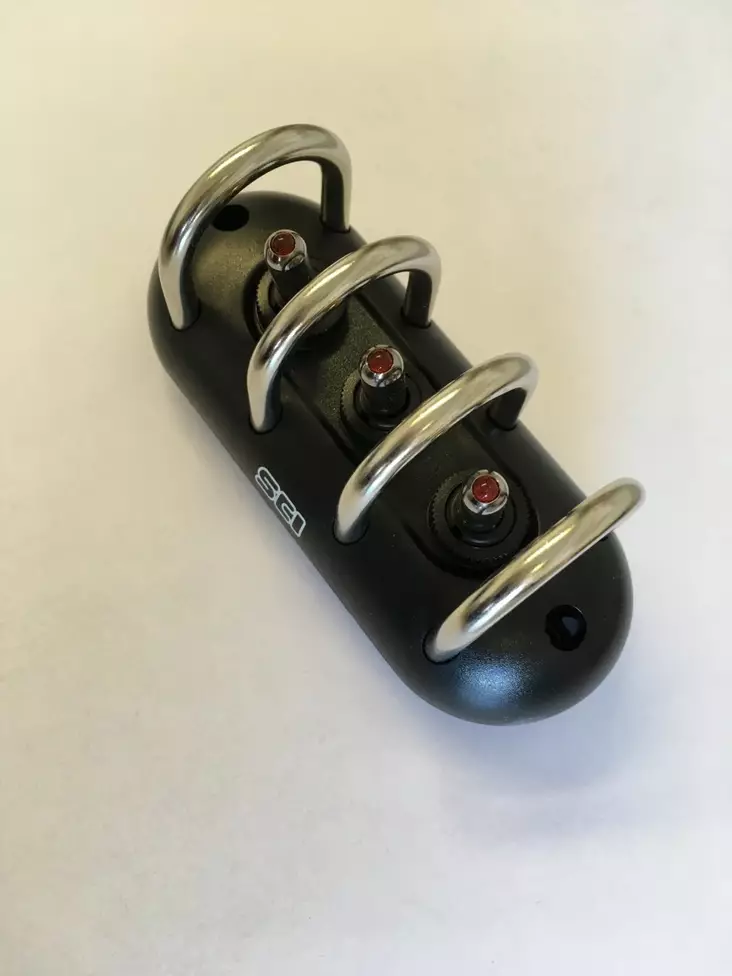 Vipukatkaisijapaneli 99x45mm - Autosähkötarvikkeet - 6419943542319 - 1